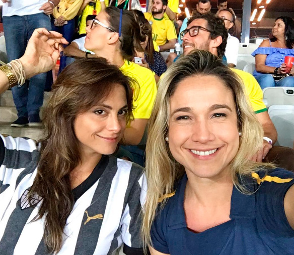 Fernanda e a namorada Priscila avançam mais um passo na relação (Foto: Reprodução/ Instagram)